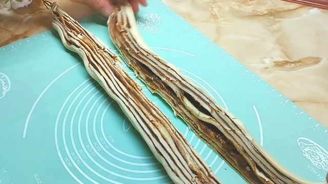 ВЕНОЧЕК ИЗ СЛОЁНОГО ТЕСТА С НУТЕЛЛОЙ /Рuff pastry with nutella смотреть онлайн