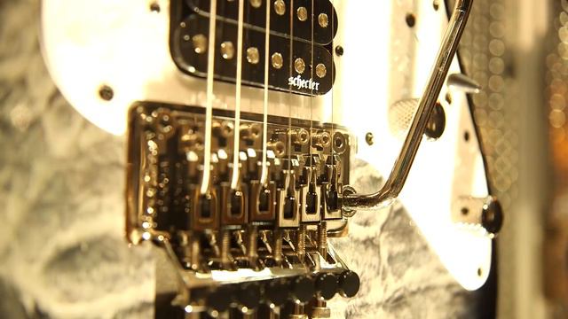 Schecter Guitar Research Banshee Extreme Electric Guitars - New From NAMM 2017 смотреть онлайн