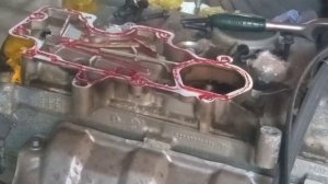 проклейка крышки сапуна на к4м