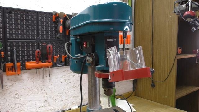 Не каждый знает СЕКРЕТ СОВЕТСКОГО СТЕКЛОРЕЗА! смотреть онлайн