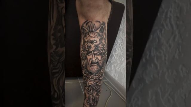Скандинавская татуировка / Scandinavian tattoo смотреть онлайн