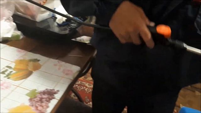 Обзор дачного аккумуляторного распылителя Победа РА-10/ Обработка от паутинного клеща фитовермом.. смотреть онлайн