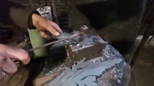 Как сделать кованые листья.?