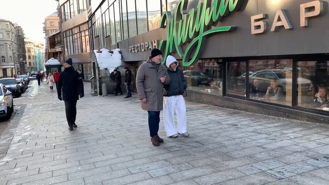 Russia Moscow. Новый Арбат.Что носят в Москве. Почувствуйте атмосферу столицы.) смотреть онлайн