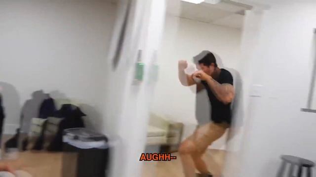 Когда кто-то греет рыбу в микроволновке на работе |Перевод| смотреть онлайн