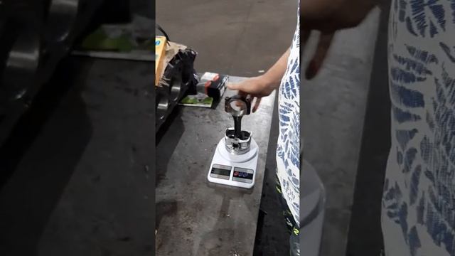 Взвешивание подготовленных поршней ЗМЗ 405 для Chevrolet Caprice 91' смотреть онлайн