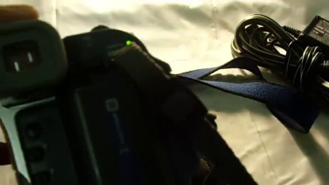 EBAY AUCTION: SONY DIGITAL 8 HANDYCAM CAMCORDER 990X DIGITAL ZOOM смотреть онлайн