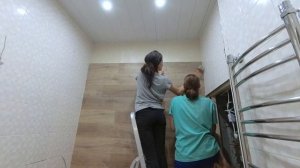 Как приклеить винил на старую плитку в ванной комнате.