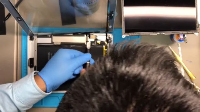 iPad Air remplazo de batería y pantalla ? A1474 смотреть онлайн