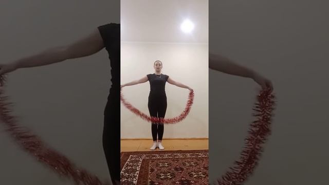 НОВОГОДНИЙ ФЛЕШМОБ ДЛЯ 1-2 КЛАССОВ смотреть онлайн