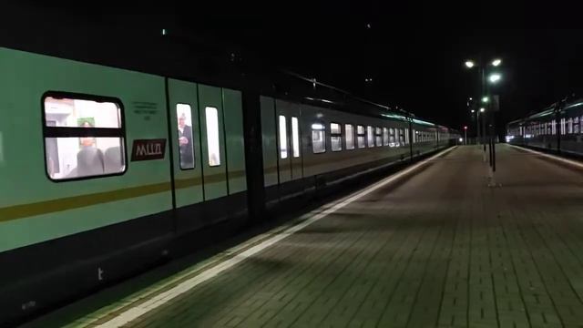 Электропоезд ЭП2Д - 0097, ст. Звенигород, Московская область смотреть онлайн