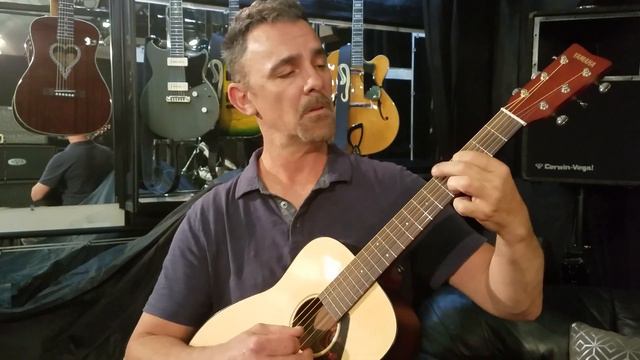Yamaha jr2 $150 best travel guitar player Music gear review смотреть онлайн