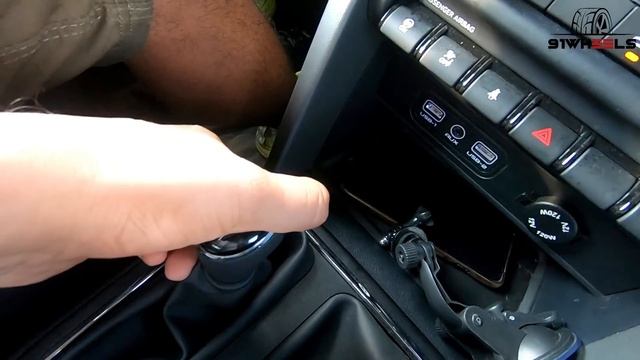 2020 Thar : How to engage 4x4 || How to use 4x4 lever in the new Mahindra Thar 2020 смотреть онлайн