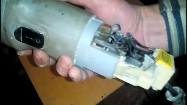 Болгарка Интерскол УШМ 125\900 (2 года эксплуатации) смотреть онлайн