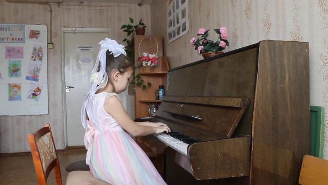 Сенина Вероника и Увохова Арина - Первая грёза (Школа искусств гимназии № 44 г. Иваново) смотреть онлайн