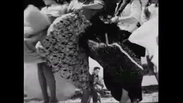 Μάνος Χατζιδάκις ** Γαρύφαλλο στ' αυτί ** ( Φωτόπουλος - Αυλωνίτης) смотреть онлайн