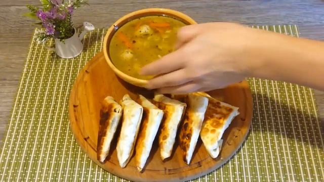 Пирожки за 10 минут с двумя разными начинками! смотреть онлайн