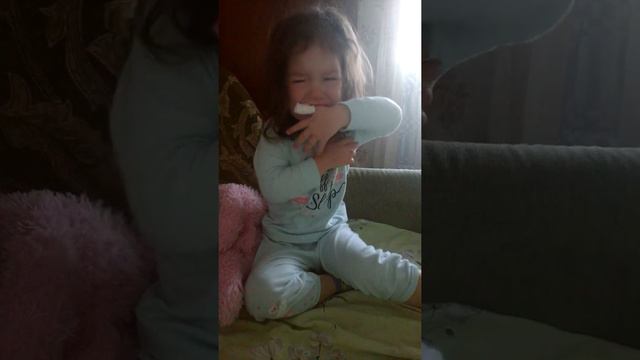 Как отучить ребенка от сосания пальца смотреть онлайн