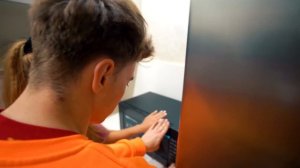 БУТЫЛОЧКА  НА ПОЦЕЛУЙ ЧЕЛЛЕНДЖ! **МЫ БОЛЬШЕ НЕ ДРУЗЬЯ**