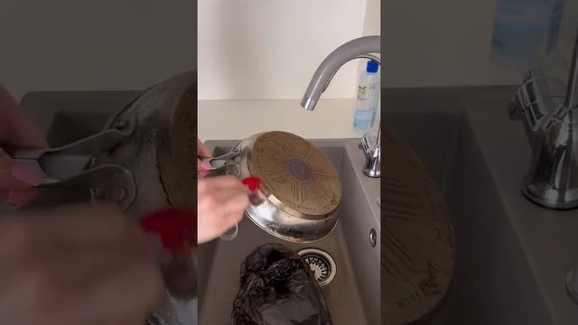 ОТЛИЧНОЕ средство от AMWAY для чистки посуды из нержавеющей стали. Не оставляет и следа жира !!!! смотреть онлайн