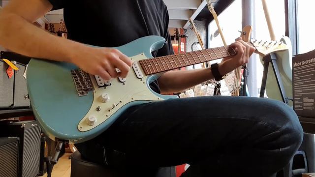 Ibanez AZES40 - Quick Test смотреть онлайн