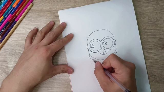 Рисуем МИНЬОНА цветным карандашом и ручкой. Легки рисунок для начинающих. смотреть онлайн