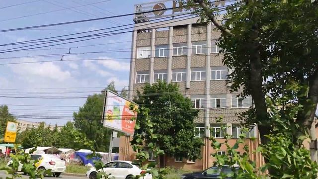 Прогулка по Московскому: 17 троллейбус, мёртвые деревья и странный символ смотреть онлайн