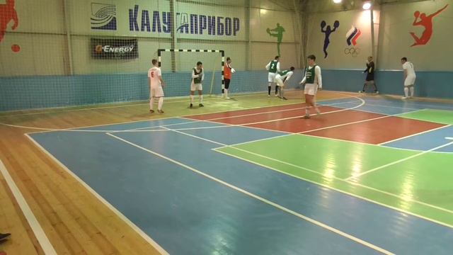 «Такси Раш» - «Заря-О.Д.А.-2» . 1 тайм смотреть онлайн