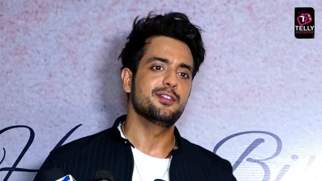 Akanksha Puri Birthday Celebration With Mika Singh, Mika Singh Gets Romantic & Sings A Song смотреть онлайн