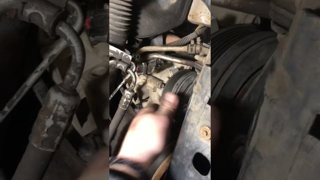 Crankshaft Position Sensor Replacement Mustang GT 2006 V8 смотреть онлайн