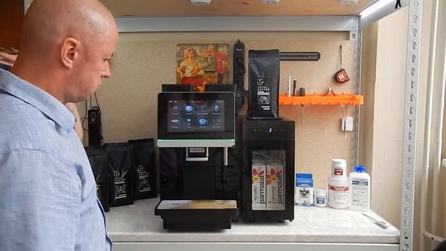 Кофемашина Dr.Coffee Coffeebar краткий обзор. смотреть онлайн
