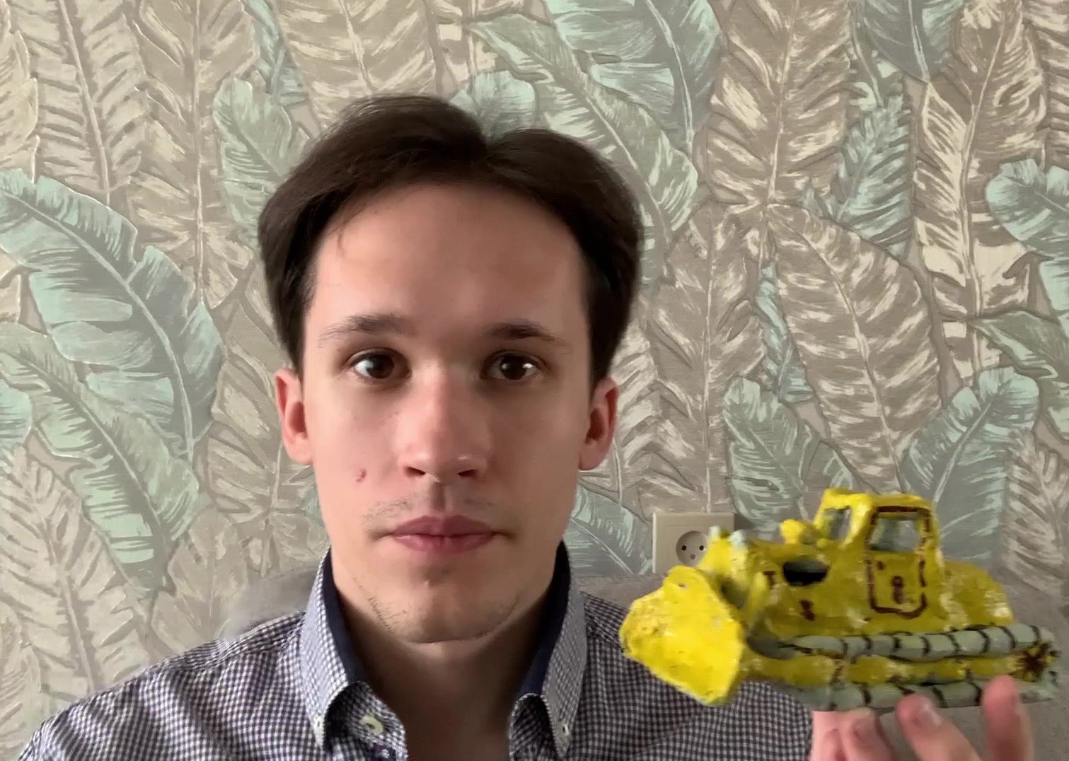 Экспериментальный бульдозер Т-130. Леплю его модель смотреть онлайн