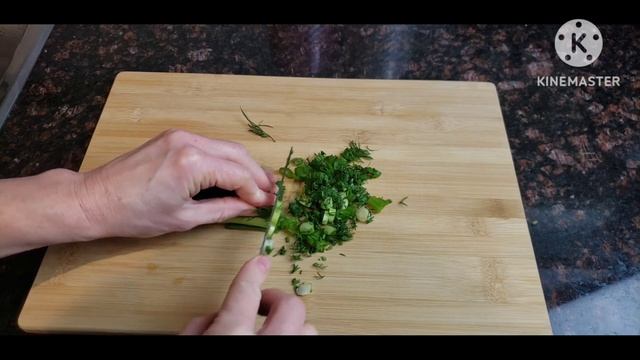 . Картошка по селянски на сковороде КАРТОШКА ПО-ДЕРЕВЕНСКИ на сковороде. ВКУСНЫЙ И БЫСТРЫЙ РЕЦЕПТ! смотреть онлайн