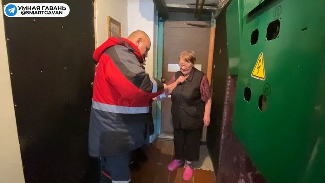 Автономные пожарные извещатели были установлены в дома 81 семьи / Советская Гавань смотреть онлайн