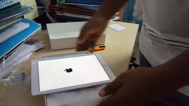 iPad Pro Review and Unboxing |Macbook Pro -touchbar|S8 Plus|Galaxy C9 Pro| смотреть онлайн