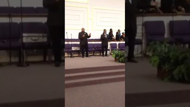 Marvin Williams leads "Marvelous." смотреть онлайн