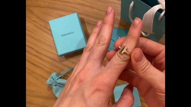 Tiffany T Wire ring Review смотреть онлайн