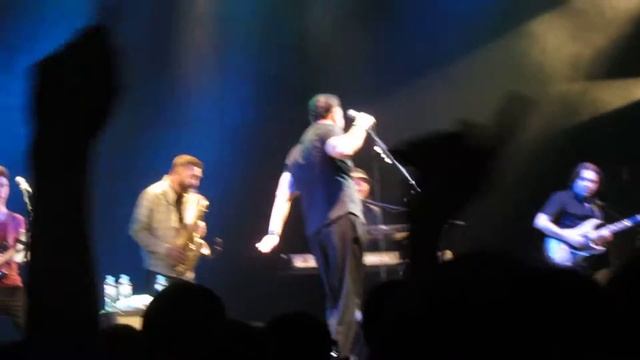 Максим Леонидов и Hippoband 20лет Две гантели и один утюг (01.07.2016 Yotaspace) смотреть онлайн