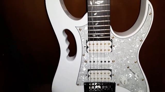 Ibanez Jem Jr (Modified) смотреть онлайн