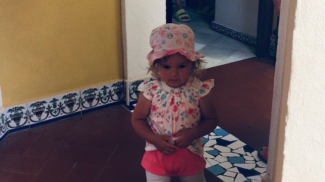 Mister mix - бег по лестнице (музыка на пианино, 2022) смотреть онлайн