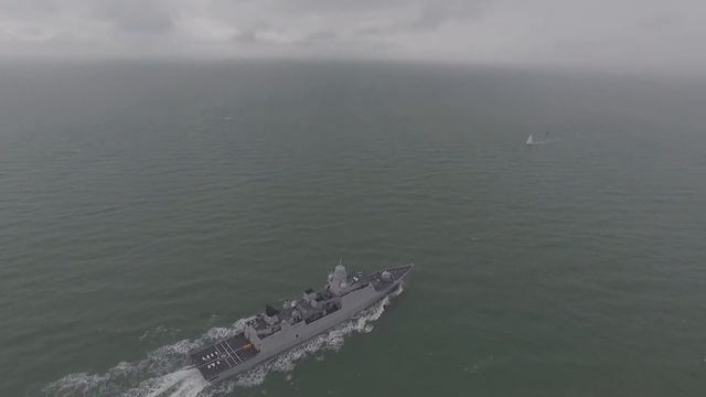 ZR. MS. de Ruyter passeert Dishoek смотреть онлайн