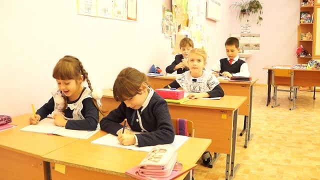 Видео-визитная карточка учителя начальных классов Шуруповой Анны Анатольевны смотреть онлайн