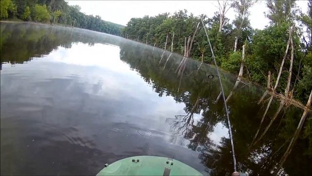 клев окуня в условиях непогоды смотреть онлайн