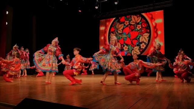 Образцовый коллектив Ансамбль народного танца «Калинка» смотреть онлайн