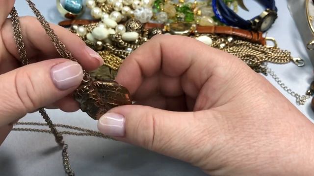 8. Продолжение распаковки винтажной бижутерии 7,5кг. Частично лом. Часть 4. смотреть онлайн