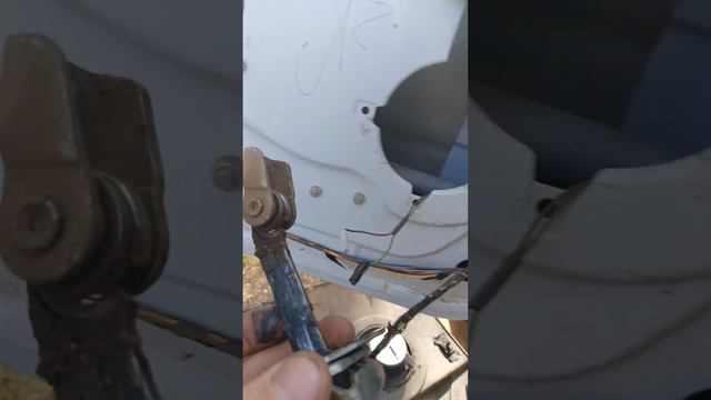 Замена передних ограничителей дверей Калины смотреть онлайн