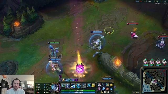 WE PLAYED DOUBLE JANNA BOT LANE AND IT'S HILARIOUS! (TORNADOES EVERYWHERE) смотреть онлайн
