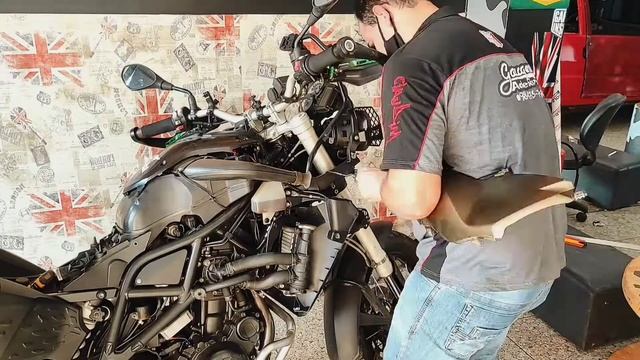 GARAGEM - ENVELOPAMENTO COMPLETO DA GS800 ADVENTURE.. PROJETO CHALANA - ORACAL. смотреть онлайн