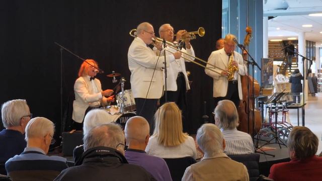 Blommans dixieland band смотреть онлайн