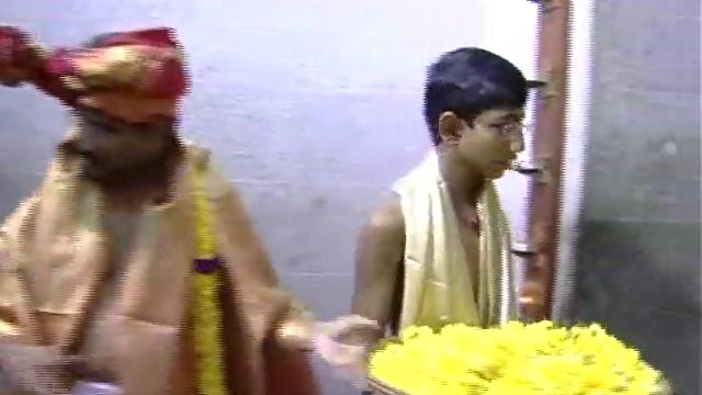Pushpayagam to Lord Dhanvantari at Sri Dhanvantri Arokyapeedam смотреть онлайн